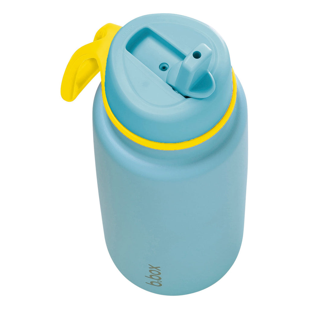 Insulated Flip Top 1 Litre Bottle - pool side